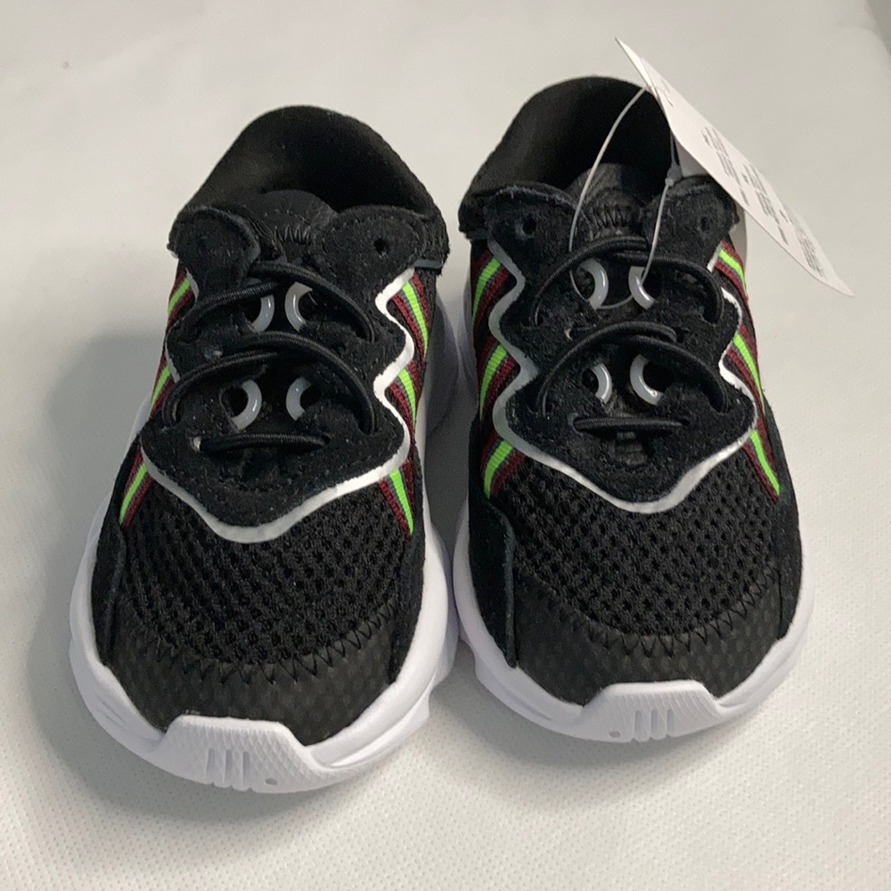 Adidas toddler size 6